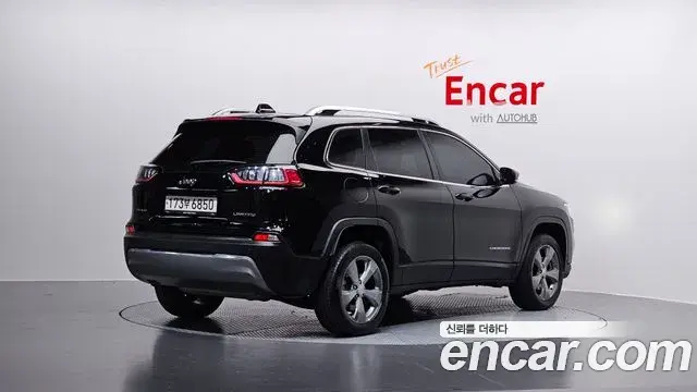 Jeep Cherokee 2021 — Şəkil 11/20