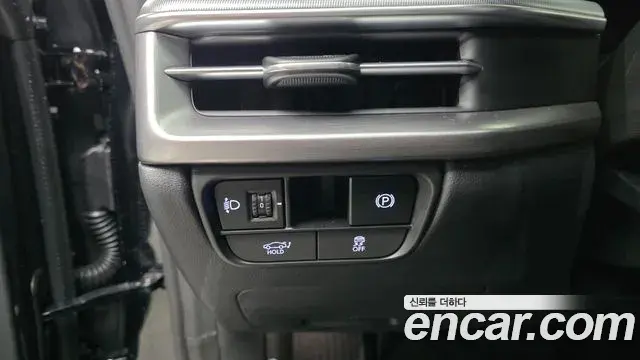 Hyundai Grandeur Hybrid 2023 — ფოტო 4/30