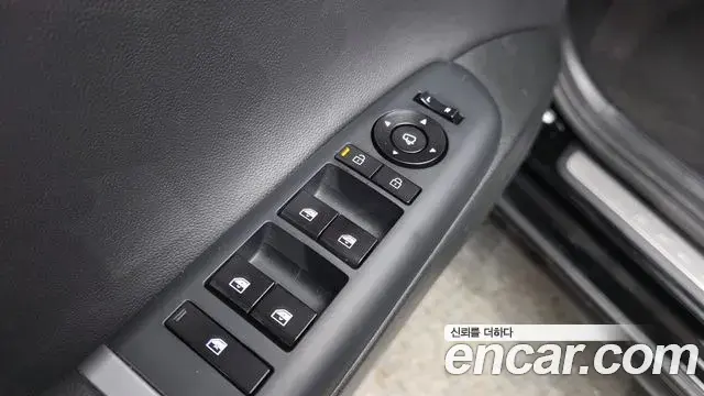 Hyundai Grandeur Hybrid 2023 — ფოტო 20/30