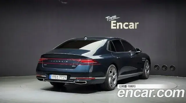 Genesis G90 2022 — ფოტო 14/20