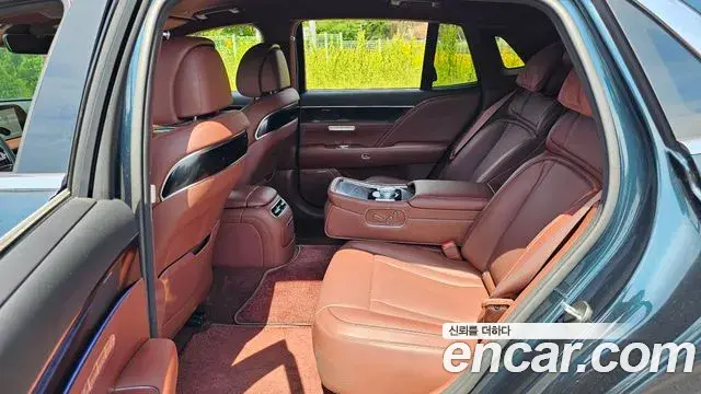 Genesis G90 2022 — ფოტო 19/20