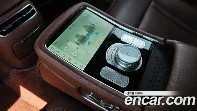 Genesis G90 2022 — ფოტო 16/20