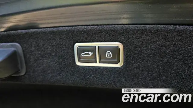 Genesis G90 2022 — ფოტო 20/20