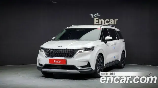 Kia Carnival 2021 — Фото 3/20