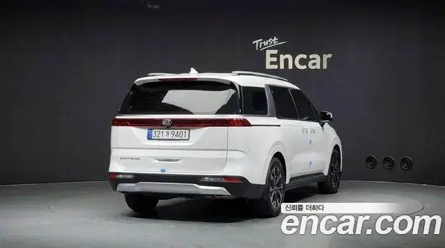 Kia Carnival 2021 — Фото 4/20