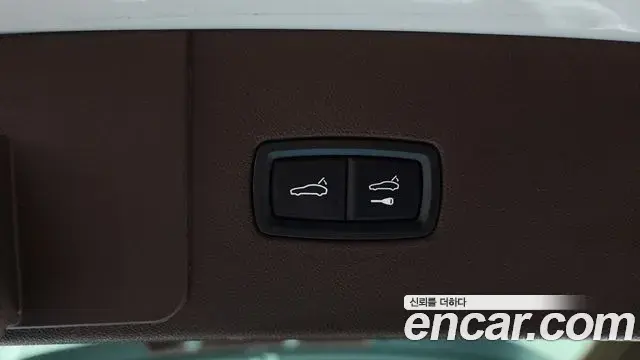Porsche Cayenne 2020 — Фото 18/20