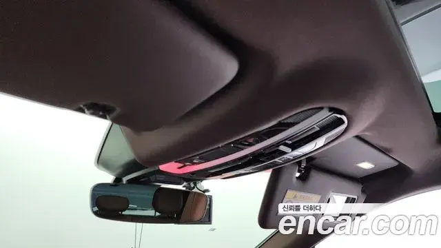Porsche Cayenne 2020 — ფოტო 12/38