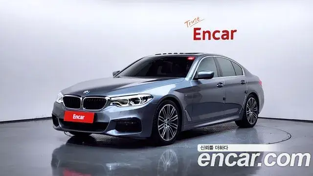 BMW 5 Series 2019 — Фото 1/20