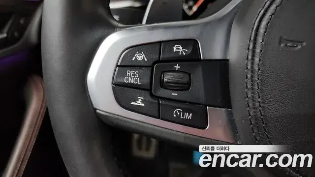 BMW 5 Series 2019 — Фото 15/20