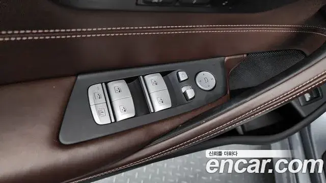 BMW 5 Series 2019 — ფოტო 10/33