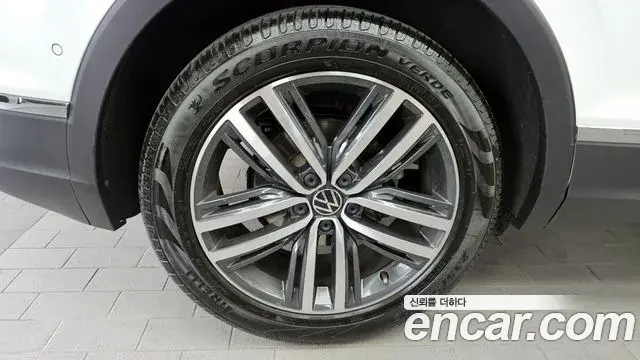 Volkswagen Tiguan 2024 — Şəkil 11/20