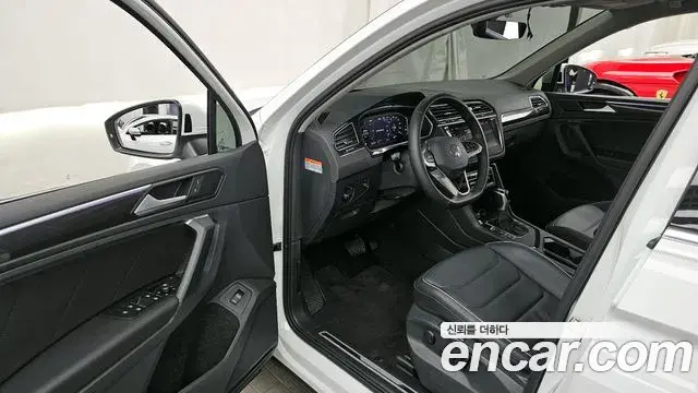 Volkswagen Tiguan 2024 — Şəkil 20/20