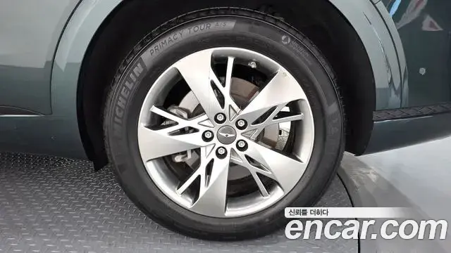 Genesis GV70 2021 — Şəkil 34/36