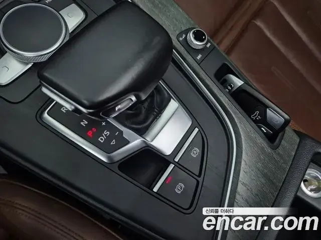 Audi A4 2019 — ფოტო 18/19