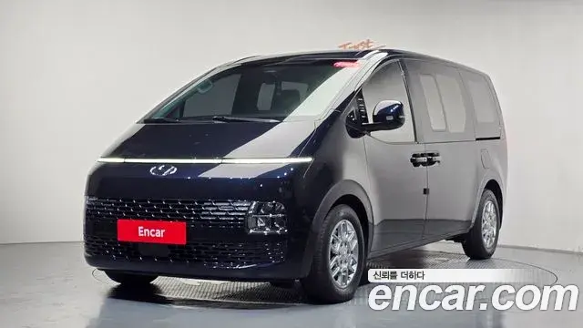 Hyundai Staria 2021 — Фото 1/20