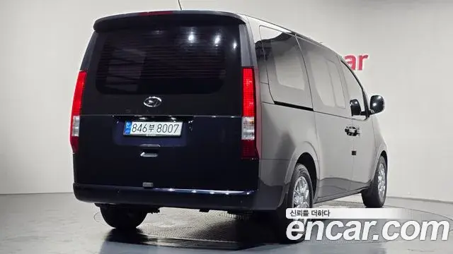 Hyundai Staria 2021 — Фото 2/20