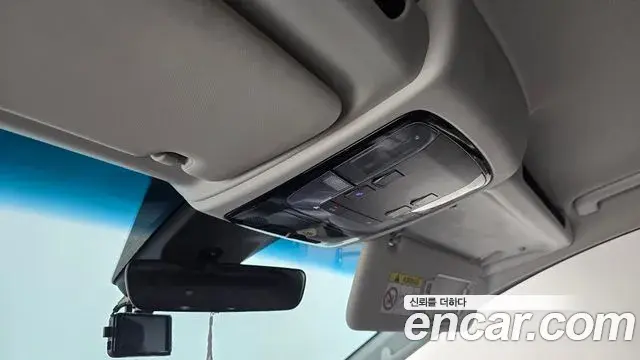 Hyundai Staria 2021 — Фото 16/20
