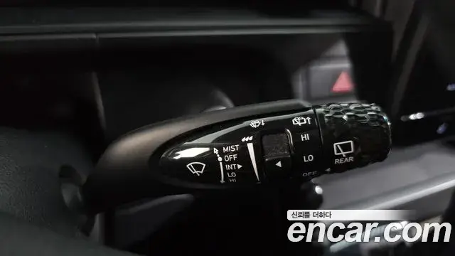 Hyundai Staria 2021 — Фото 18/20