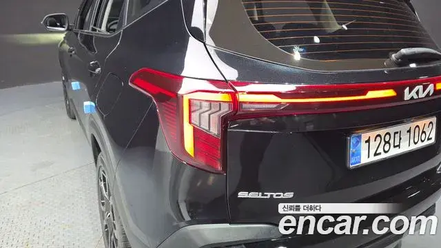 Kia Seltos 2024 — ფოტო 8/35