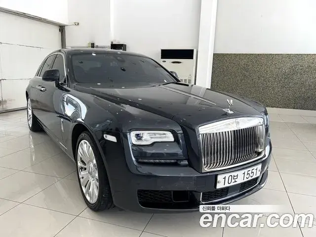 Rolls-Royce Ghost 2018 — Photo 4/20