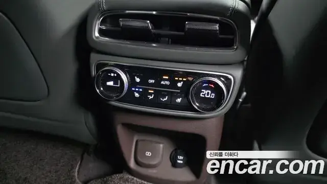 Genesis GV80 2020 — Photo 31/37