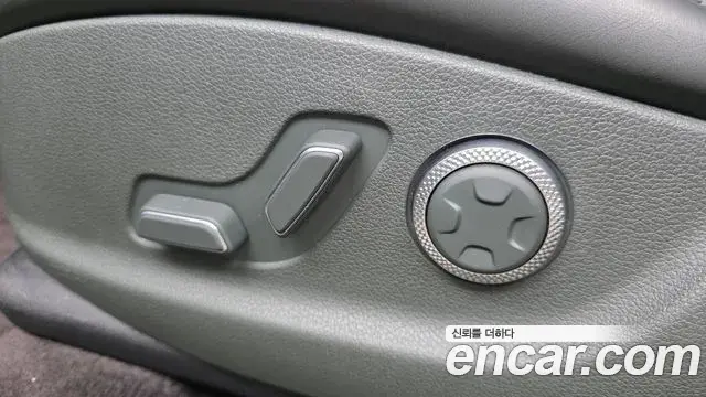 Genesis GV80 2020 — Photo 14/37