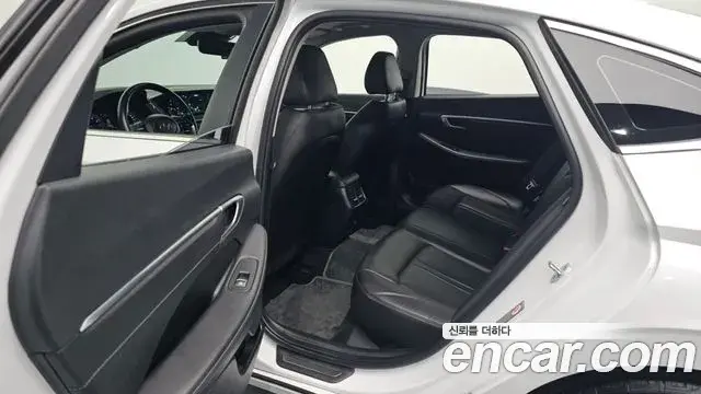 Hyundai Sonata 2022 — Фото 12/20