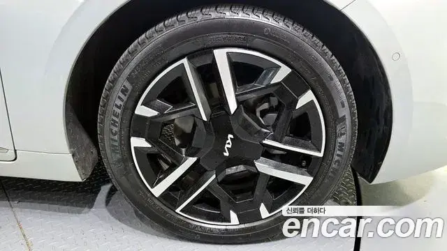 Kia K8 2025 — ფოტო 29/36