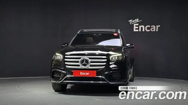 Mercedes-Benz GLS-Class 2024 — Photo 27/34