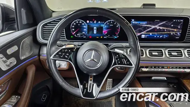 Mercedes-Benz GLS-Class 2024 — Photo 19/34