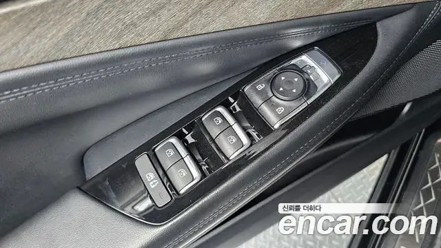 Kia K8 2022 — Şəkil 25/31