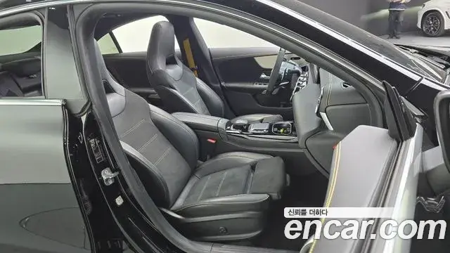Mercedes-Benz CLA-Class 2023 — Фото 11/20