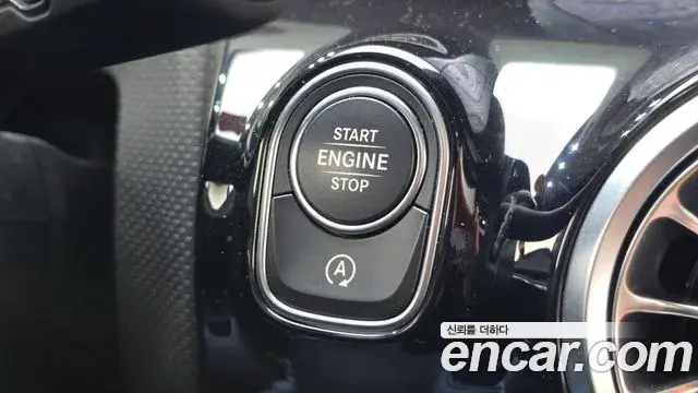 Mercedes-Benz CLA-Class 2023 — Фото 13/20