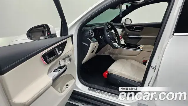 Mercedes-Benz GLC-Class 2025 — Şəkil 18/32