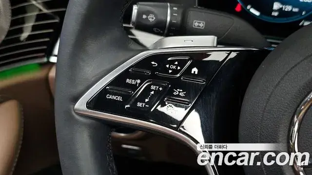Mercedes-Benz E-Class 2022 — Фото 13/20