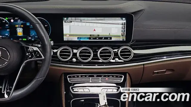 Mercedes-Benz E-Class 2022 — Фото 14/20