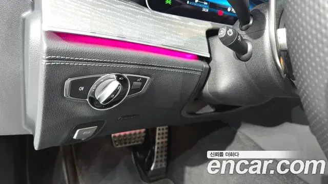 Mercedes-Benz AMG GT 2024 — Photo 15/34