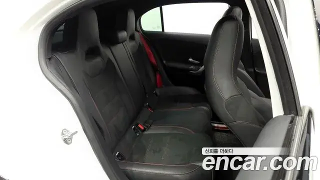 Mercedes-Benz A-Class 2021 — Photo 21/30