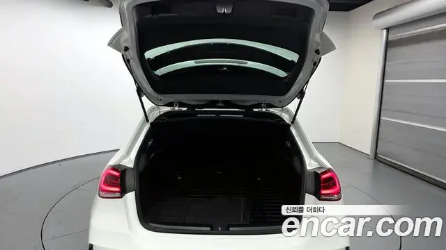 Mercedes-Benz A-Class 2021 — Photo 23/30