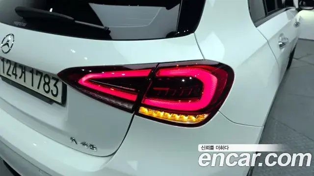 Mercedes-Benz A-Class 2021 — Photo 7/30