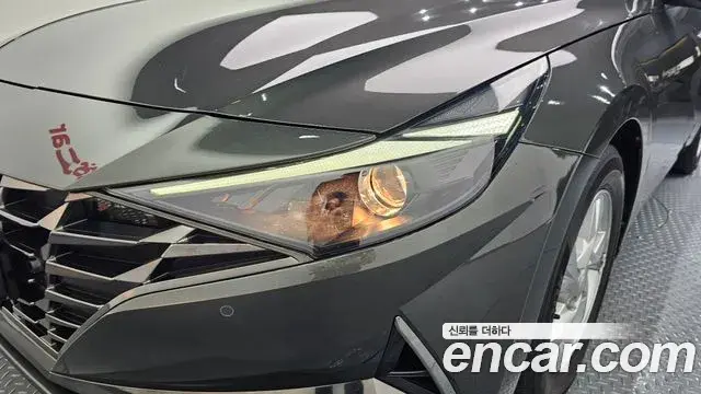 Hyundai The New Avante Hybrid 2020 — Photo 10/31
