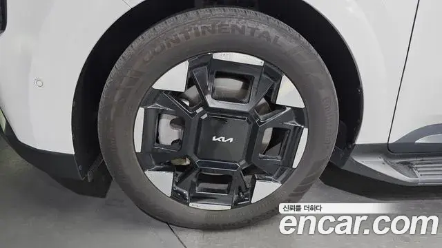 Kia Carnival 2024 — Şəkil 11/20