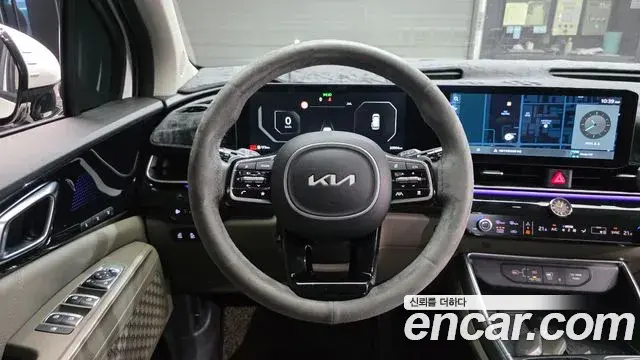 Kia Carnival 2024 — Şəkil 17/20