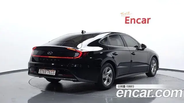 Hyundai Sonata 2022 — Фото 1/20