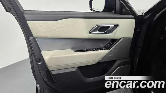 Land Rover Range Rover Velar 2018 — Şəkil 1/31