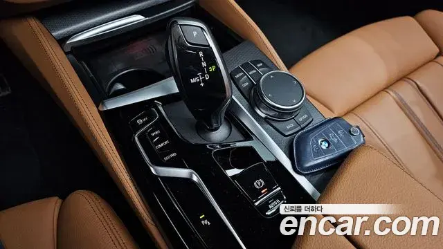 BMW 5 Series 2022 — Фото 9/20