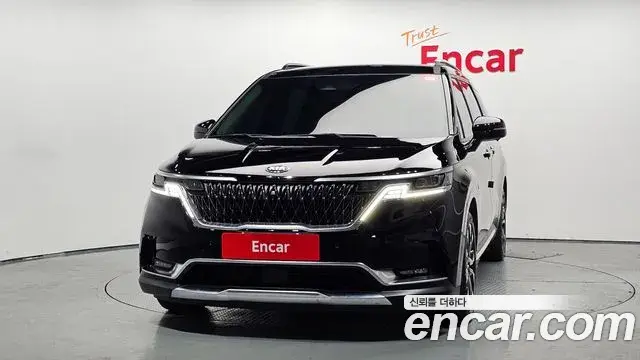 Kia Carnival 2021 — Photo 8/30