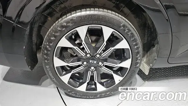 Kia Carnival 2021 — Photo 18/30