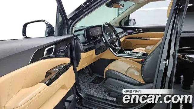Kia Carnival 2021 — Photo 6/30