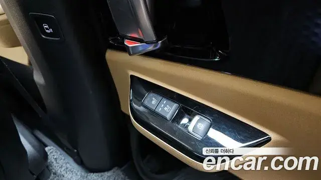 Kia Carnival 2021 — Photo 30/30
